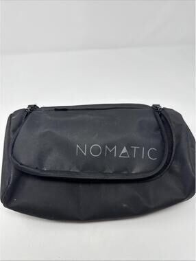 Nomatic Toiletry Bag
